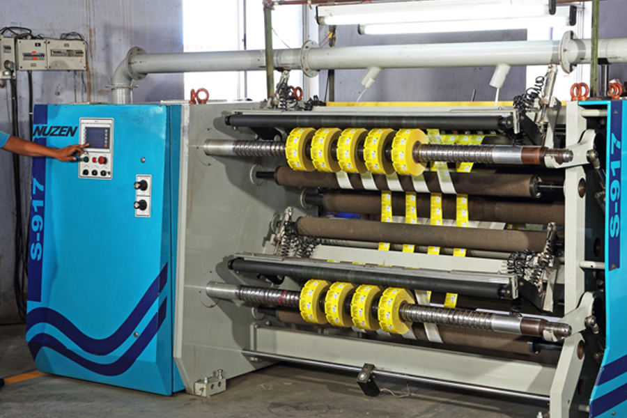 Slitting Machines with 350/MPM speed with Servo Drive – 3 Nos.